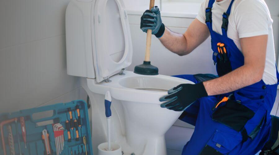 Professional emergency plumbing in Roark, KY